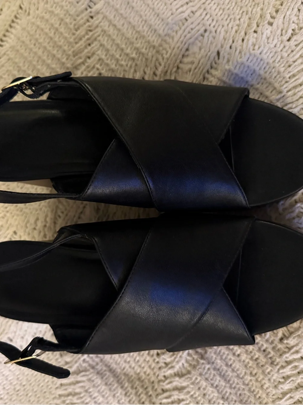 🖤 Universal Thread Black Platform Sandals — Size 10